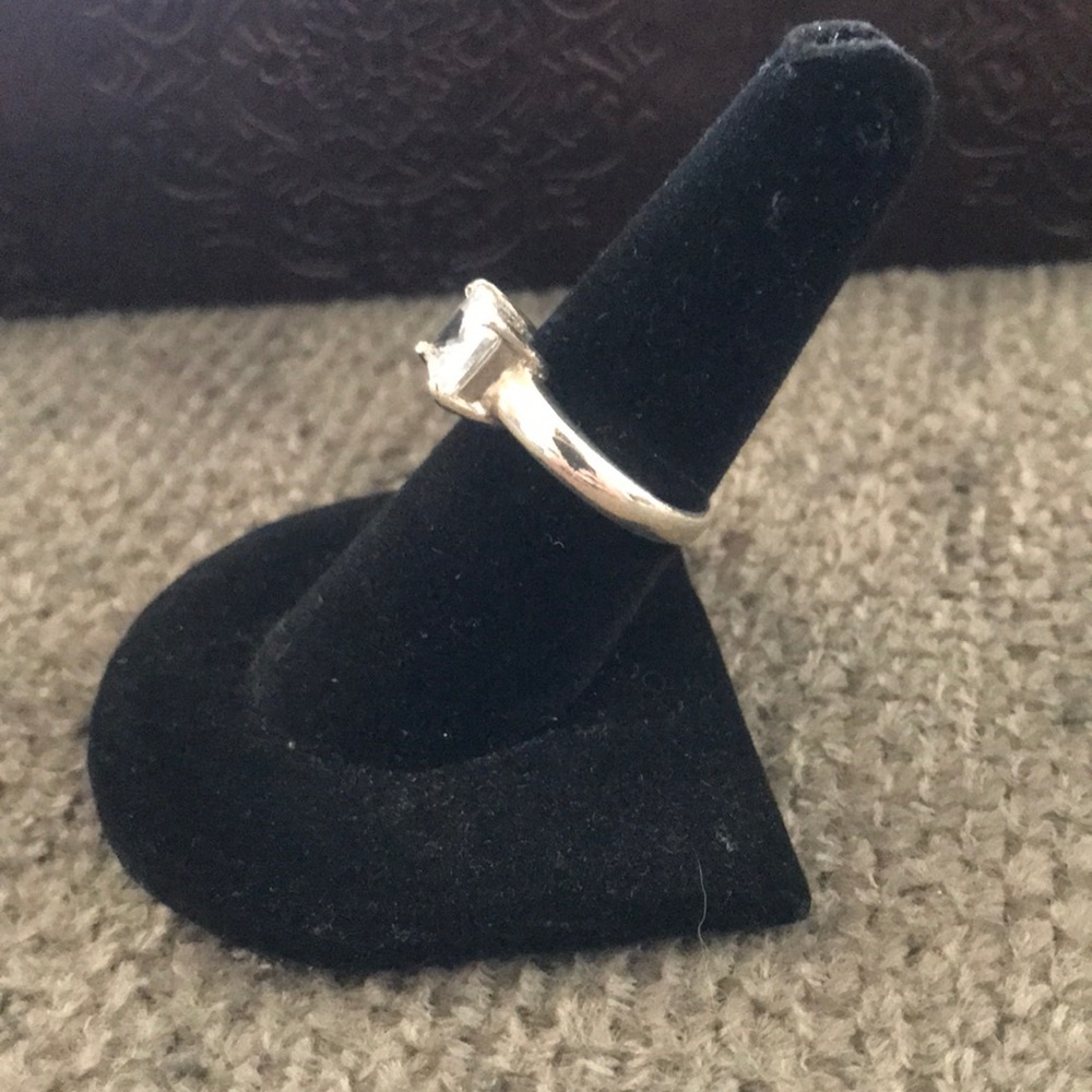 Solitaire ring - Picture 2 of 4